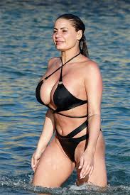 Avrupa Yakası Escort Bayan Baştan Çıkarıcı Dansıyla Jale